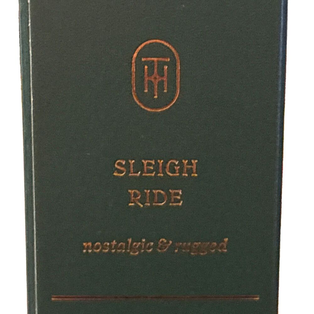 Threshold Sleigh Ride Reed Green Luxury Reed Diffuser with Essential Oils 6oz - Picture 5 of 7